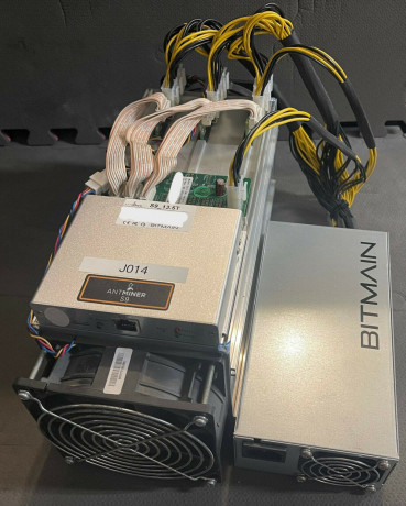 bitcoin-antminer-s9-14th-from-bitmain-hashrate-of-14ths-blockchain-crypto-miner-big-0