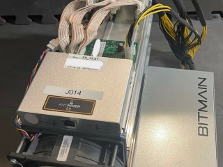 bitcoin-antminer-s9-14th-from-bitmain-hashrate-of-14ths-blockchain-crypto-miner